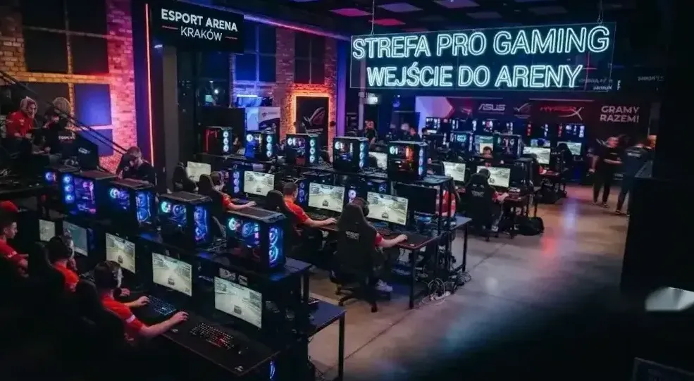 Konsola Pegasus z kartridżami